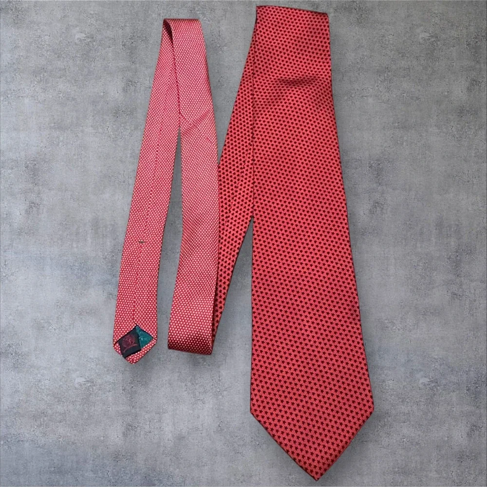 Tommy Hilfiger Silk Tie Red Navy Star Pattern USA Made Wide Necktie